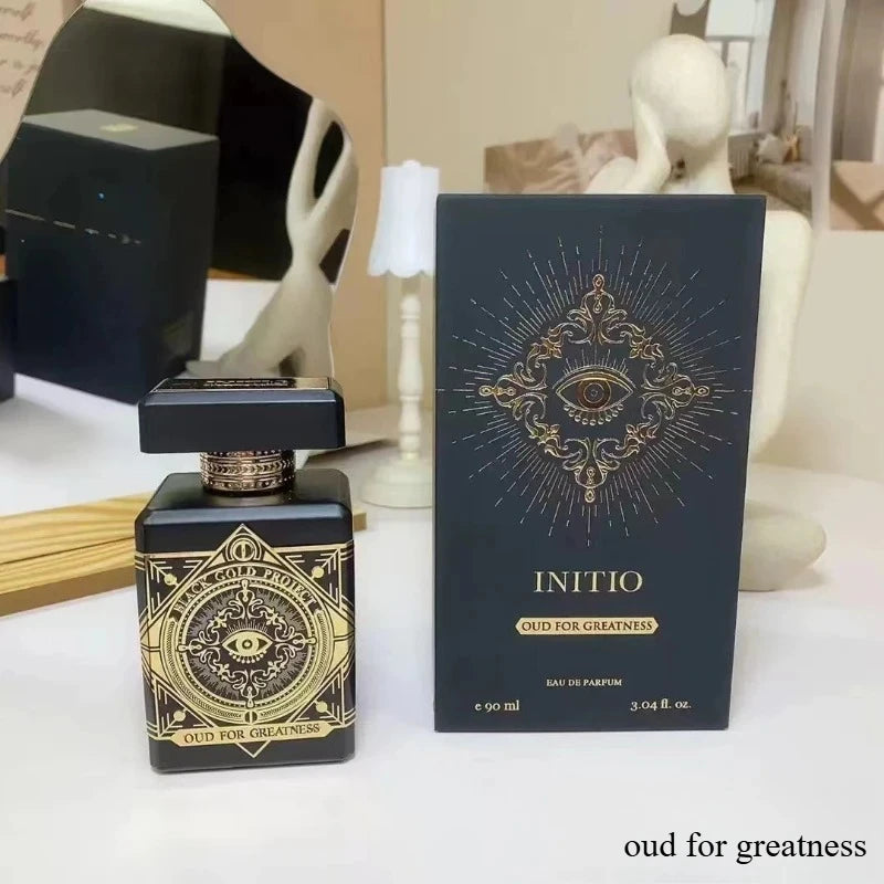 Parfum arabe Oud Vanille Musc Rose pour un parfum oriental boisé élégant, riche et unisexe, longue tenue, idéal au quotidien. Parfums de niche.