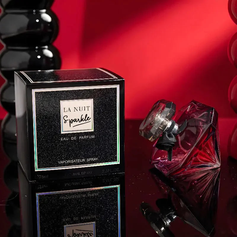 Parfum 75 ml best-seller. Mystérieux, élégant et riche en nuances. Exhale la fraîcheur de la vanille. Sensuel et charmant, idéal pour un rendez-vous.