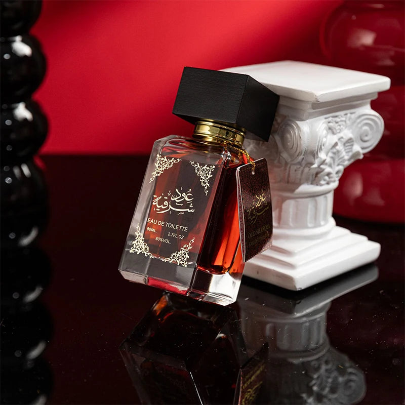 Parfum arabe mixte à base de bois d'agar et de santal, longue tenue, unisexe, aux notes florales de rose et de phéromones, parfum de vanille.